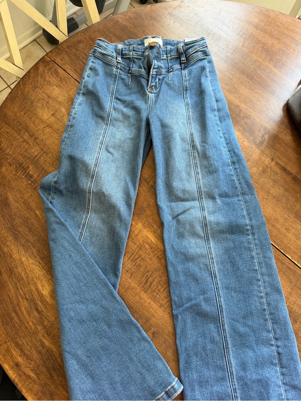 High-Rise Wide Leg Jeans in Medium Blue